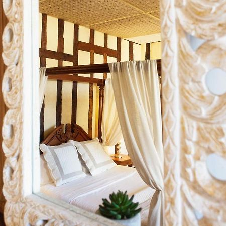 Cafe De France Eauze Bed & Breakfast ภายนอก รูปภาพ