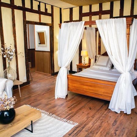 Cafe De France Eauze Bed & Breakfast ภายนอก รูปภาพ