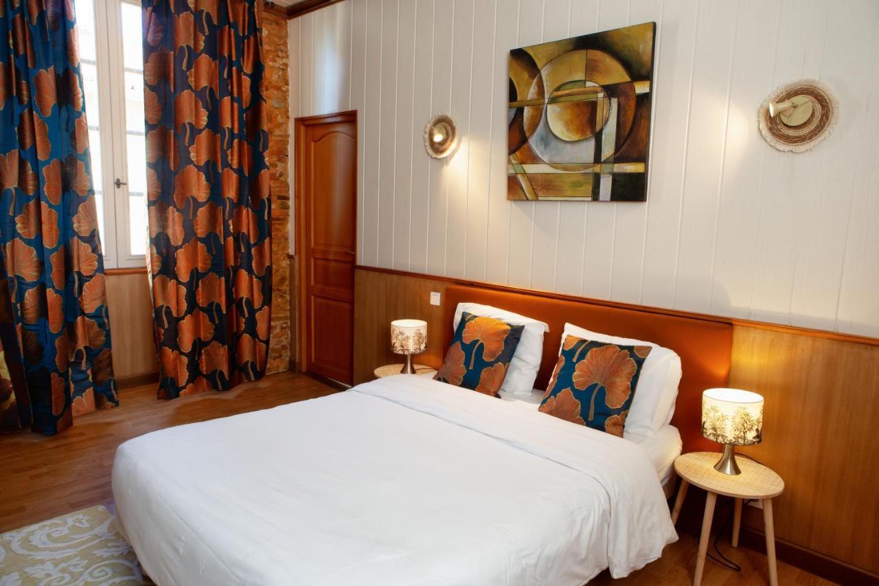 Cafe De France Eauze Bed & Breakfast ภายนอก รูปภาพ