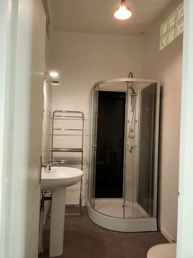 Cafe De France Eauze Bed & Breakfast ภายนอก รูปภาพ